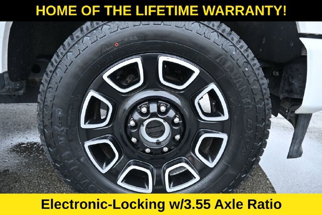 Used 2024 Ford F350 Platinum w/ FX4 Off-Road Package AWD/4WD image 39