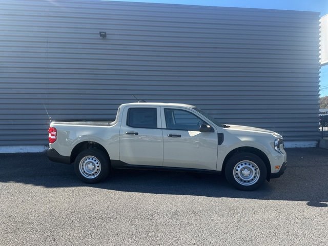 New 2025 Ford Maverick XL w/ Equipment Group 102A image 2