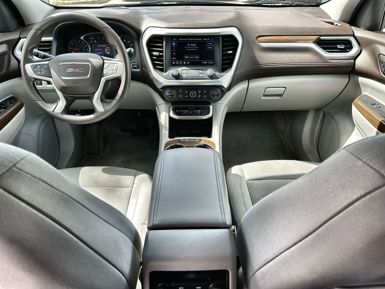 Used 2023 GMC Acadia SLE image 20