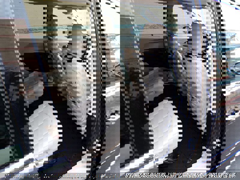 Used 2017 Chrysler Pacifica Touring-L Plus image 27