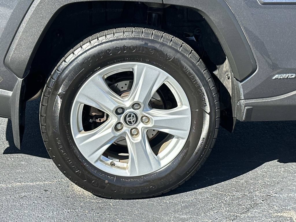 Used 2020 Toyota RAV4 LE w/ All Weather Liner Package AWD/4WD image 8