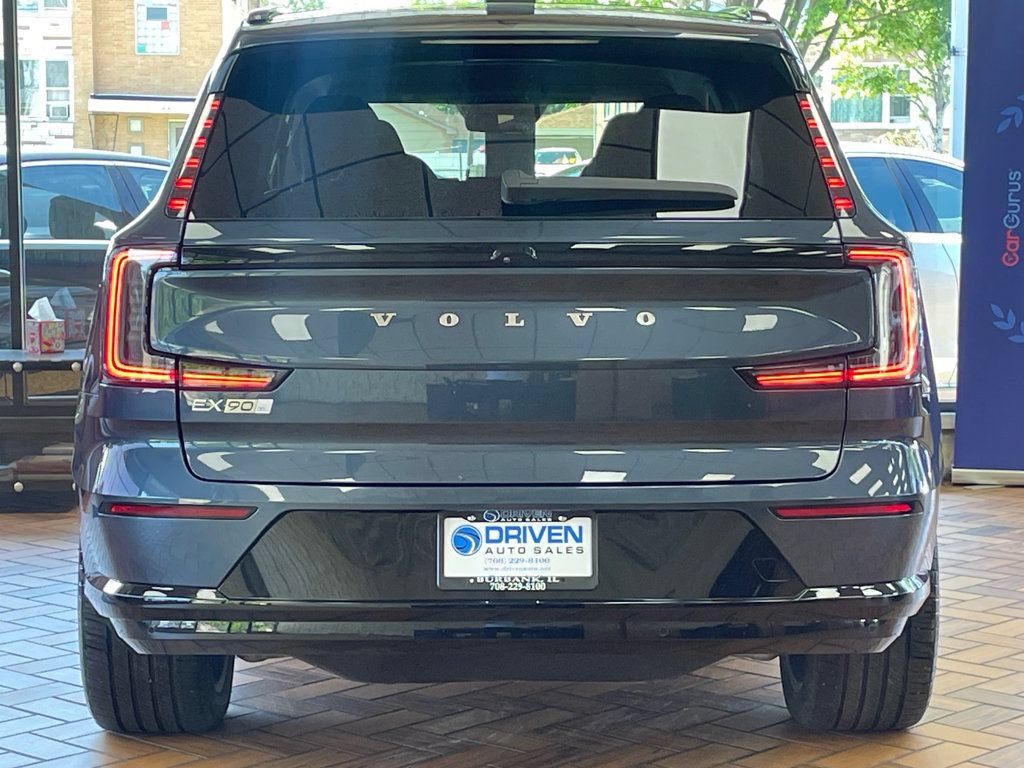 Used 2025 Volvo EX90 Ultra AWD/4WD image 9