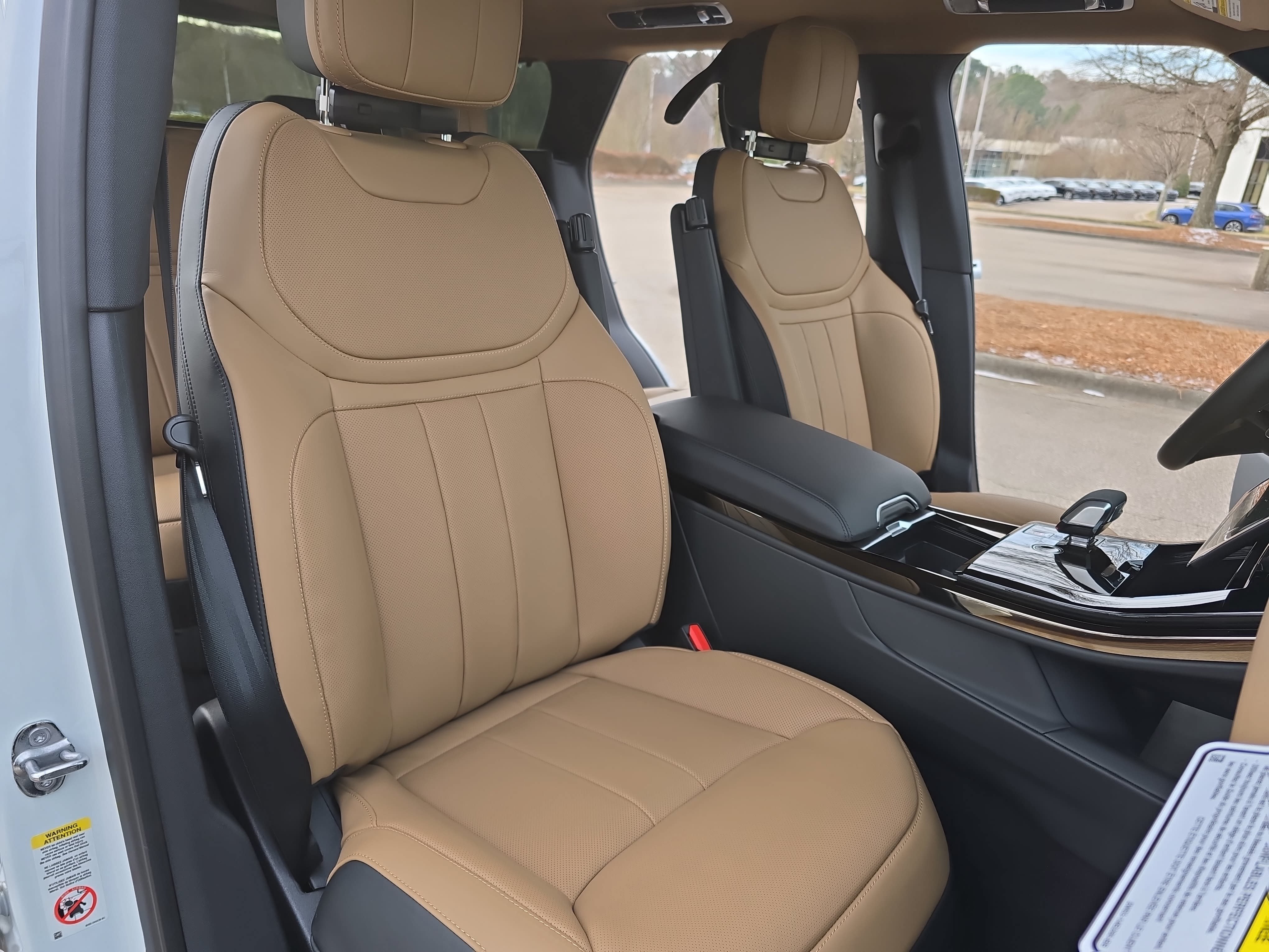 New 2026 Land Rover Range Rover Sport Dynamic SE AWD/4WD image 10