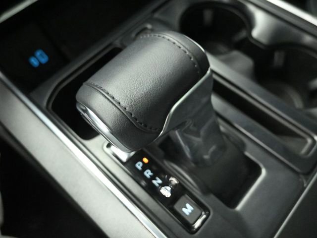 Certified 2024 Ford F150 Platinum w/ FX4 Off-Road Package image 16