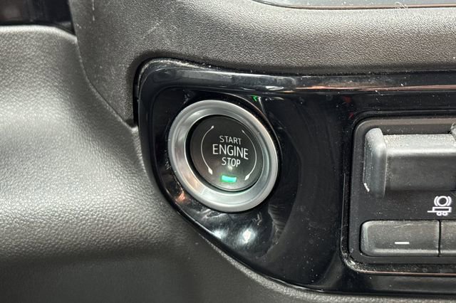 Used 2025 GMC Sierra 1500 SLT image 33