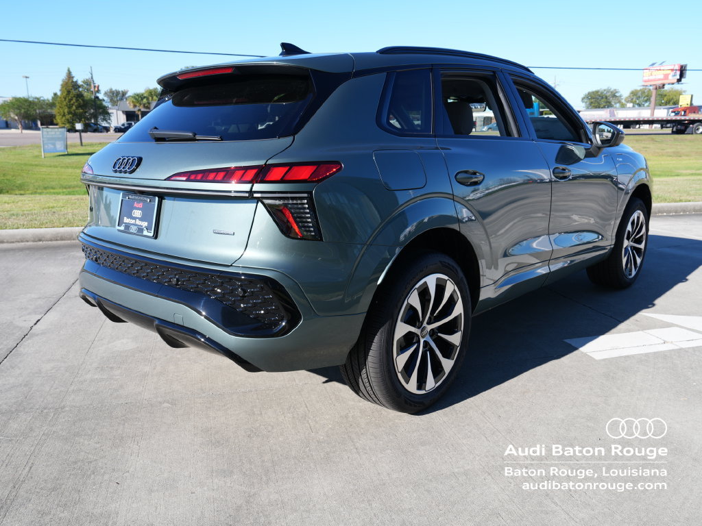 New 2026 Audi Q3 quattro 2.0T AWD/4WD image 4