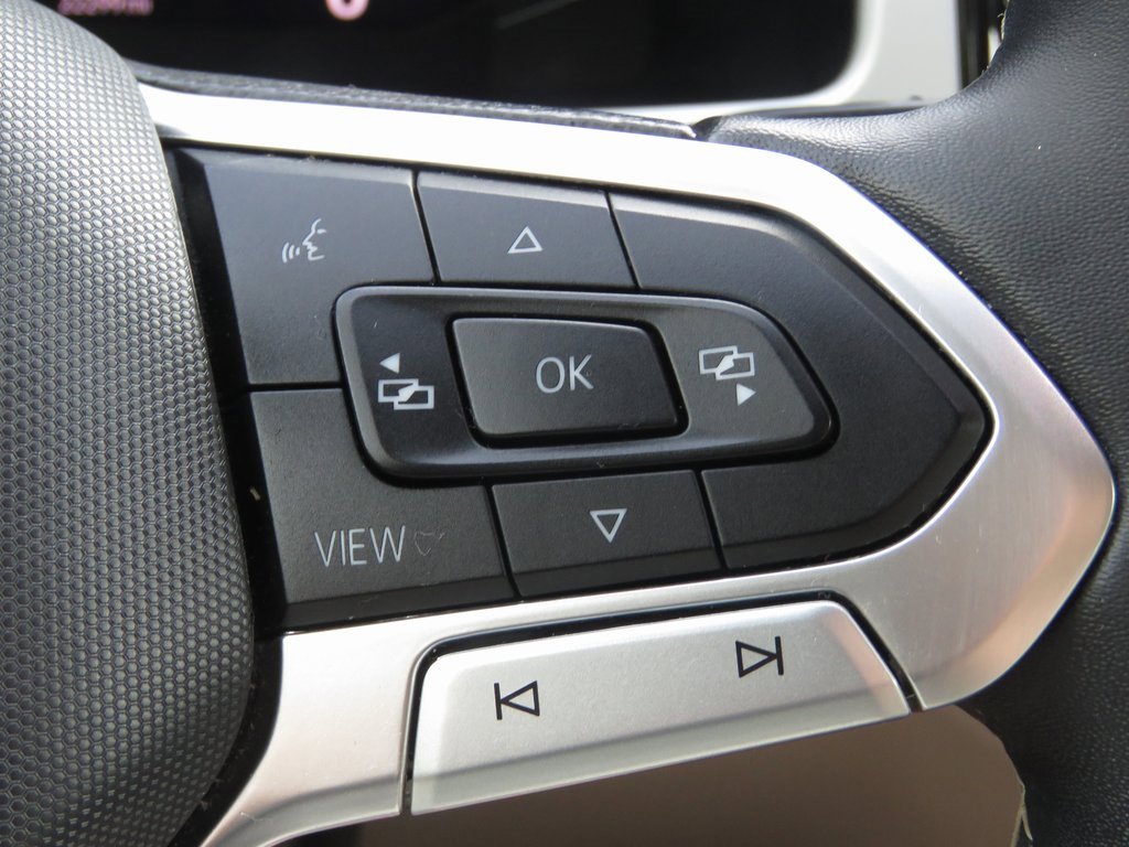 Used 2022 Volkswagen Atlas SE w/ Black Wheel Package image 25