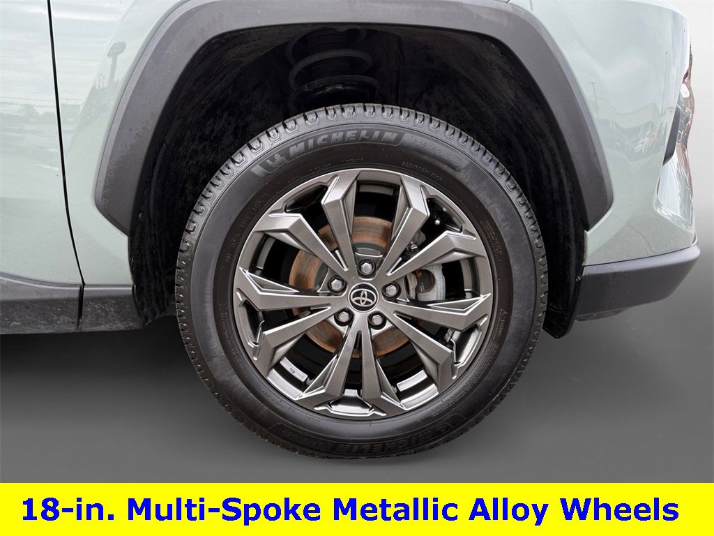 Used 2023 Toyota RAV4 XLE Premium image 10