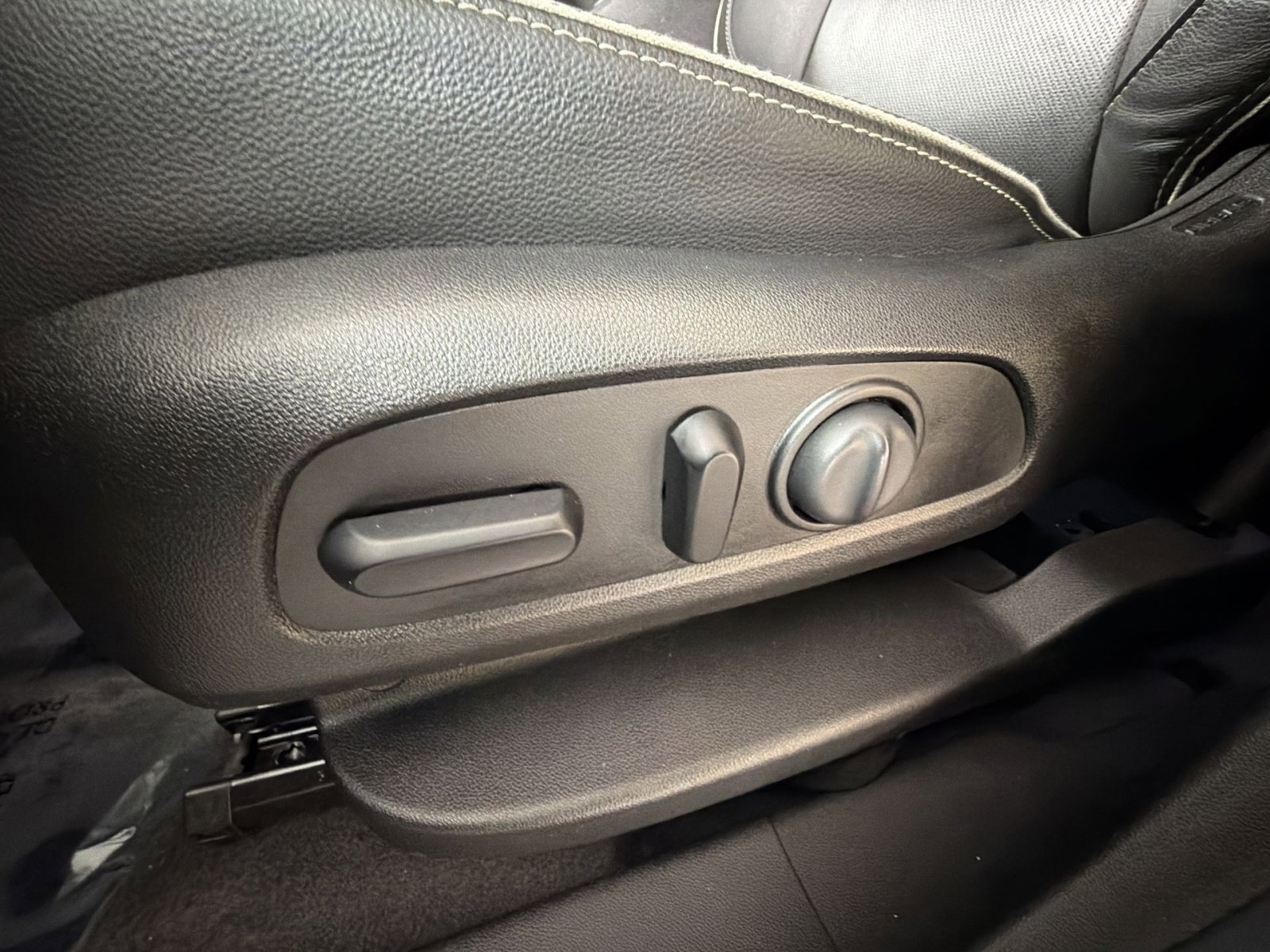 Used 2020 GMC Terrain Denali w/ Denali Premium Package image 14