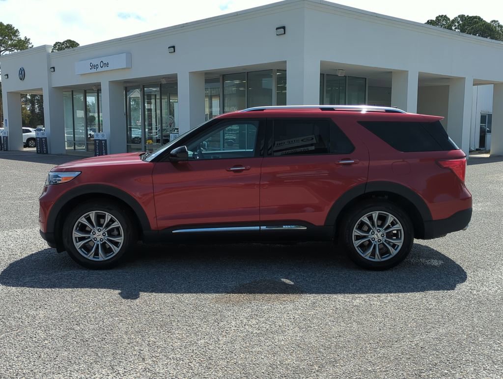 Used 2023 Ford Explorer Limited image 4
