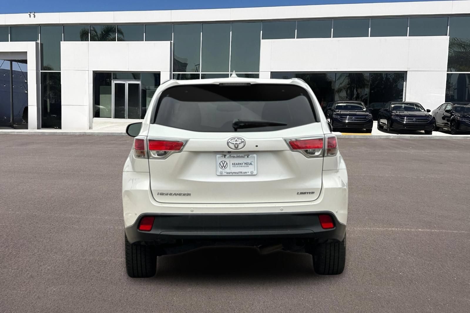 Used 2015 Toyota Highlander Limited FWD image 4