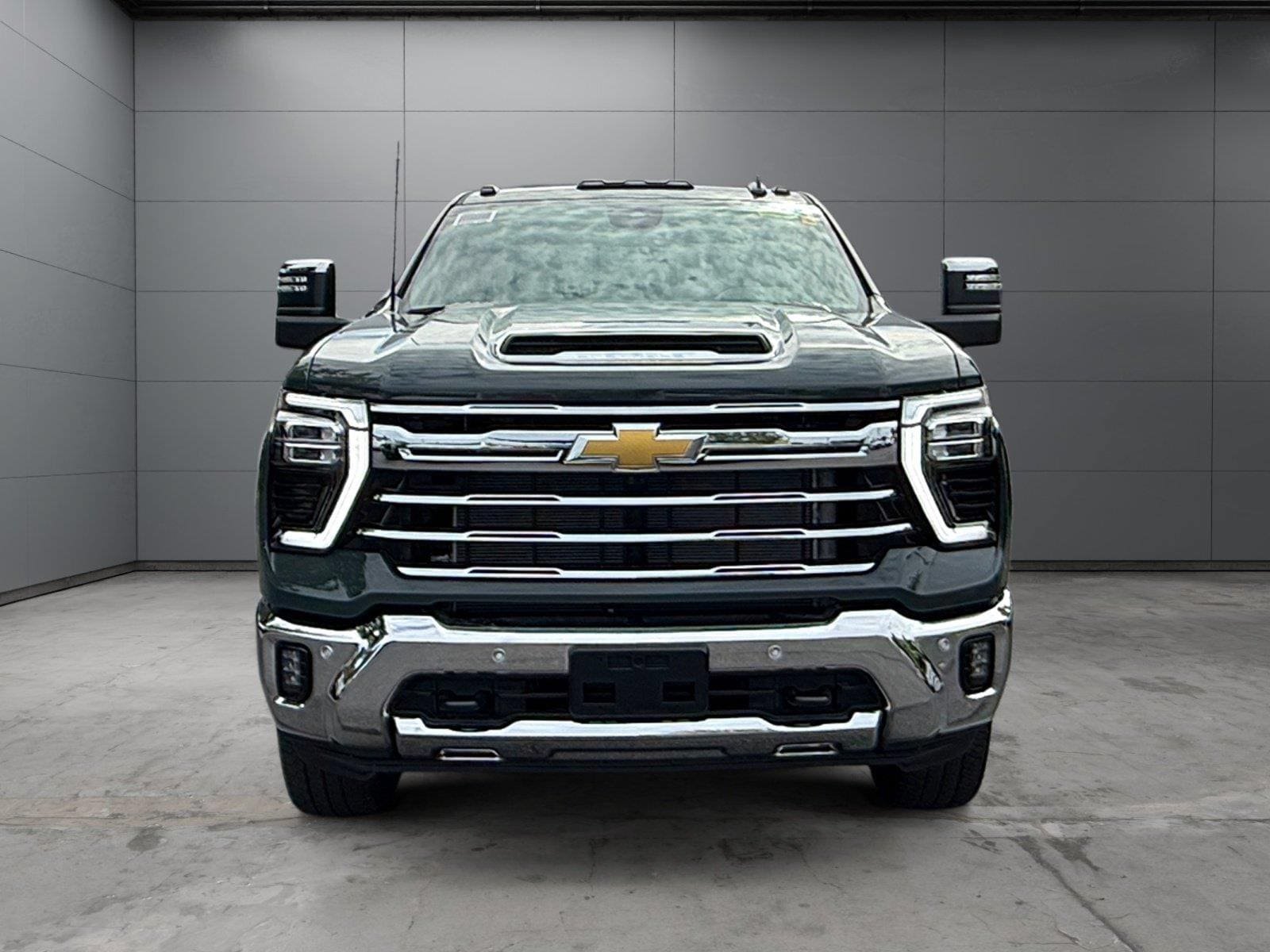 New 2026 Chevrolet Silverado 2500 LTZ w/ LTZ Convenience Package AWD/4WD image 8