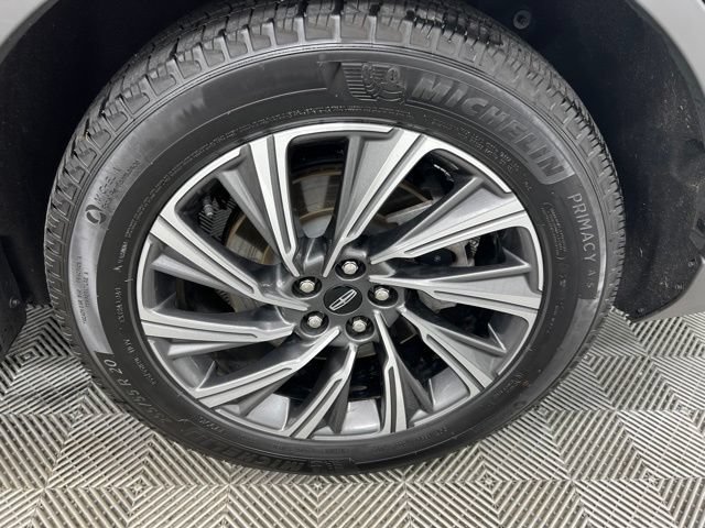 Certified 2025 Lincoln Aviator AWD image 10