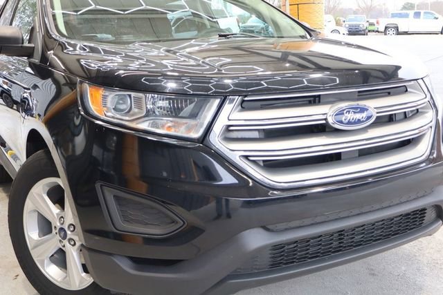 Used 2017 Ford Edge SE image 37