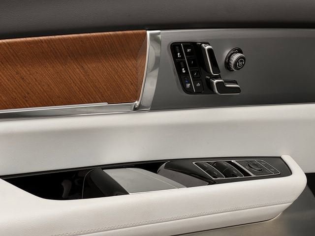 New 2026 Cadillac Vistiq Premium Luxury AWD/4WD image 19