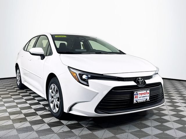 Used 2026 Toyota Corolla LE FWD image 10