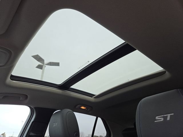 New 2026 Buick Encore GX Sport Touring image 3