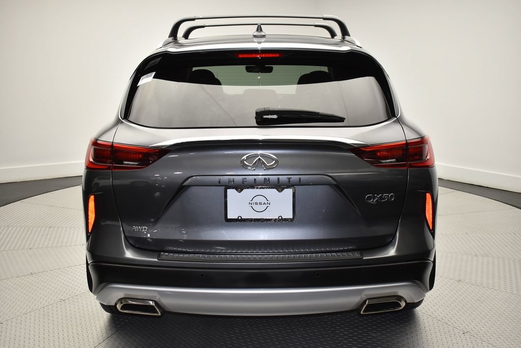 Used 2023 INFINITI QX50 Sensory w/ Accent Package AWD/4WD image 6