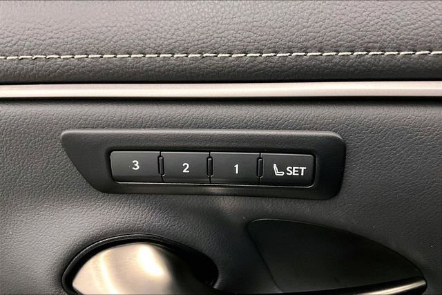 Used 2024 Lexus ES 350 w/ Premium Package image 37