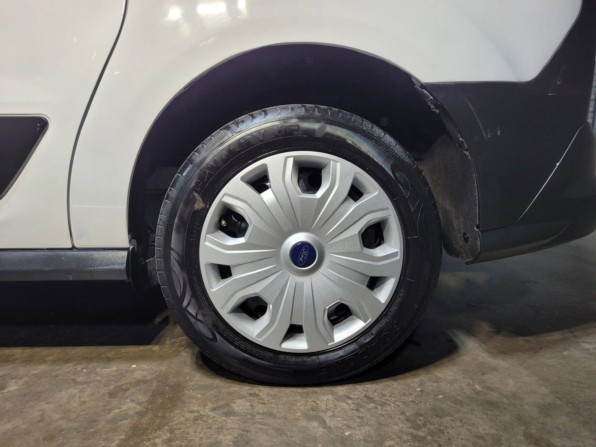 Used 2022 Ford Transit Connect XL image 32