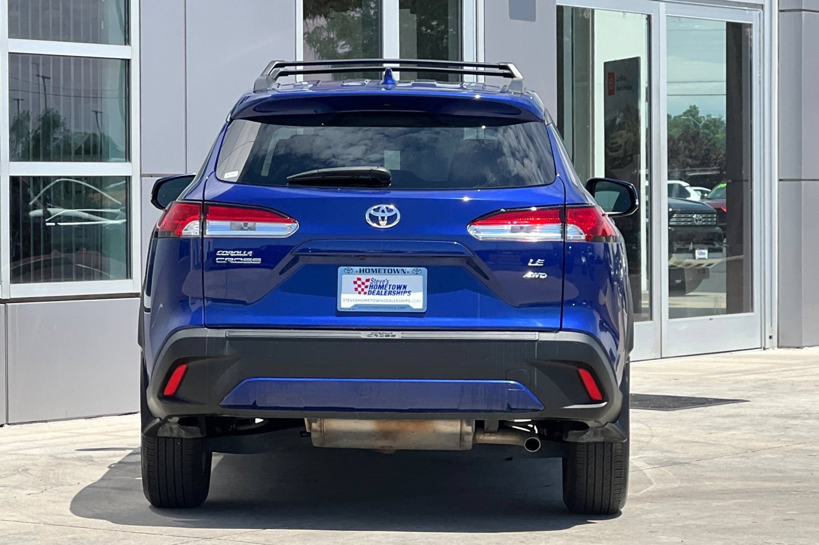 Certified 2023 Toyota Corolla Cross LE w/ Moonroof Package AWD/4WD image 5