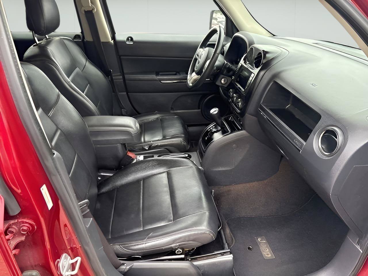 Used 2014 Jeep Patriot Limited AWD/4WD image 8
