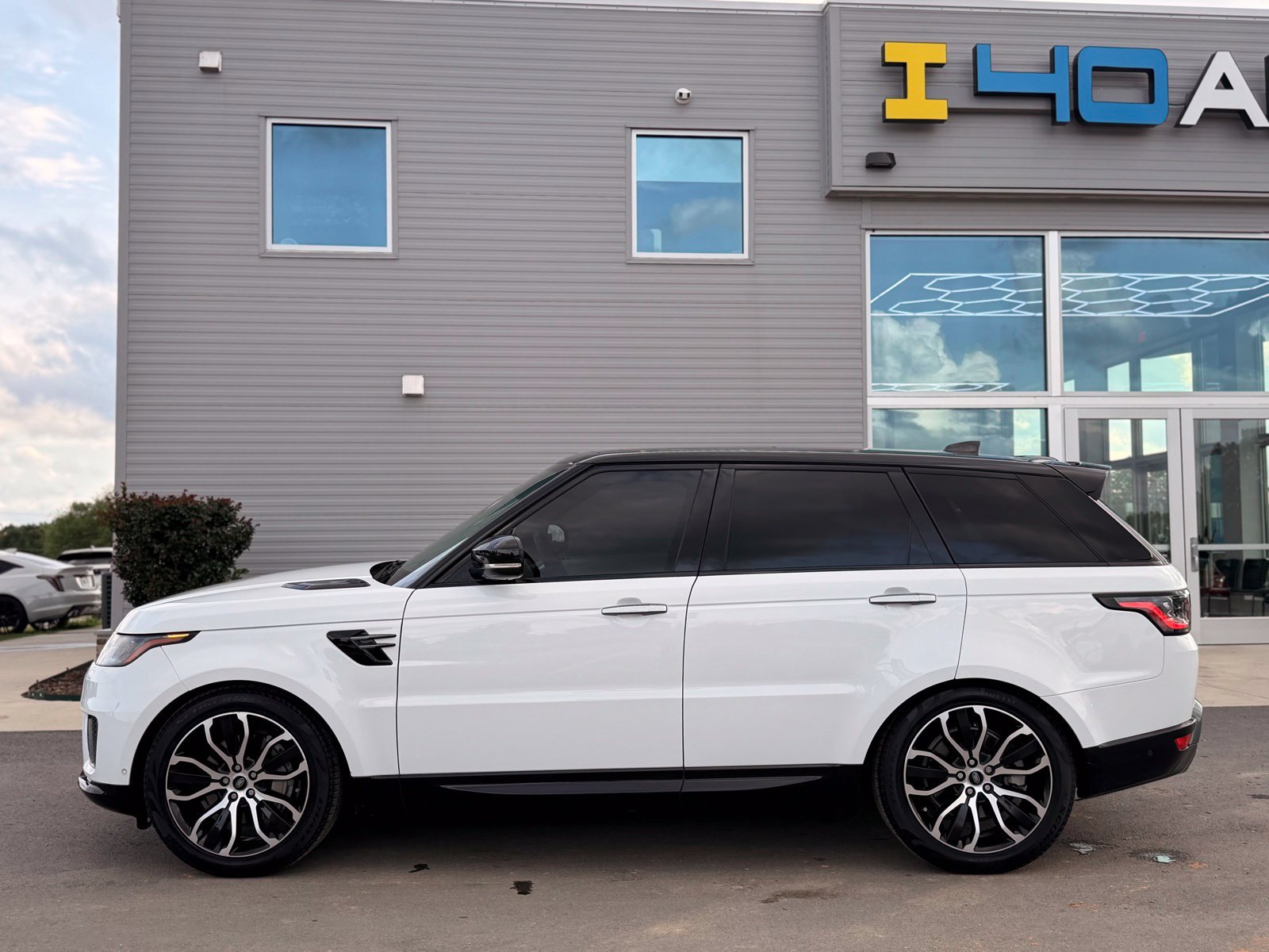 Used 2022 Land Rover Range Rover Sport HSE Silver Edition AWD/4WD image 9