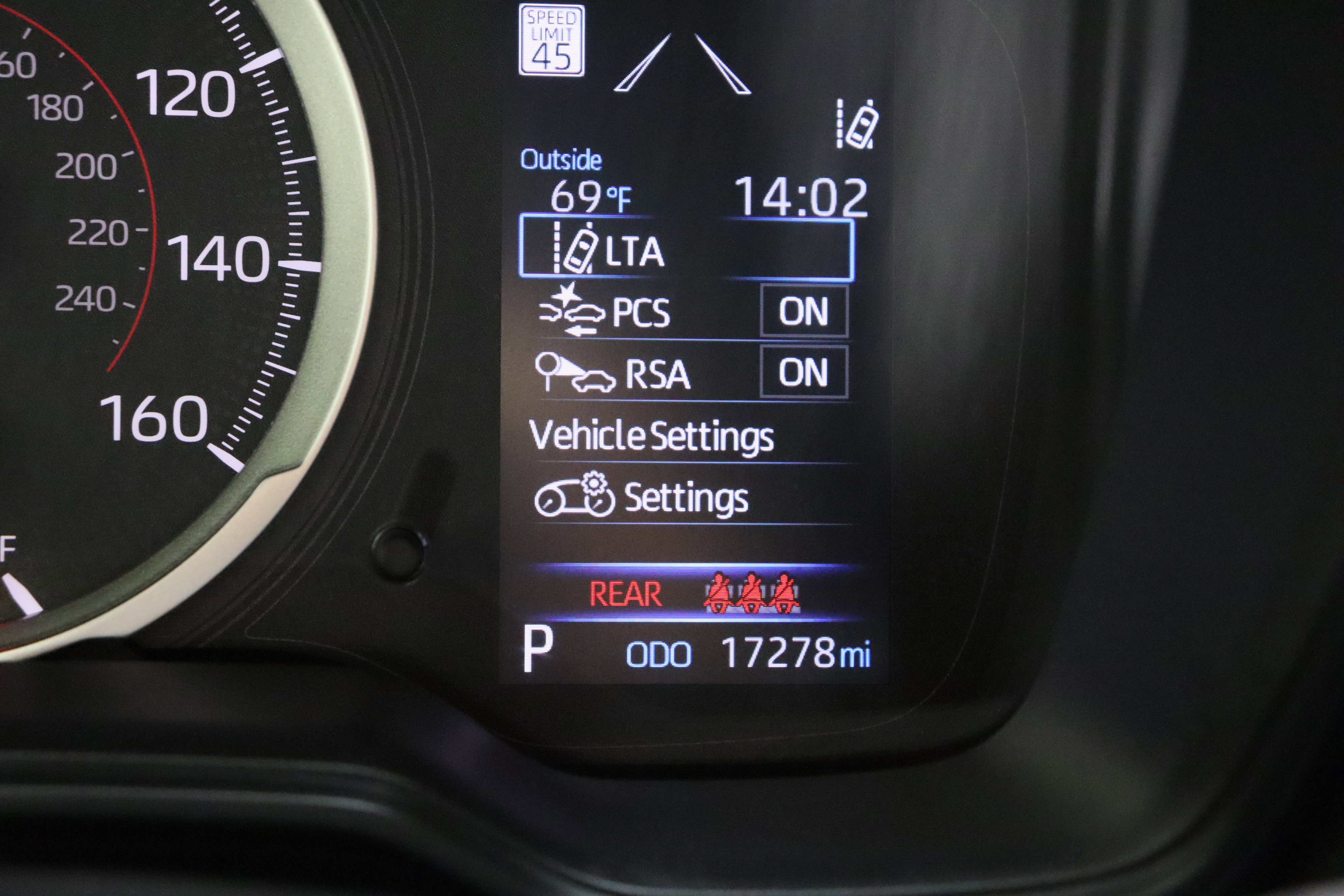 Used 2022 Toyota Corolla SE image 36