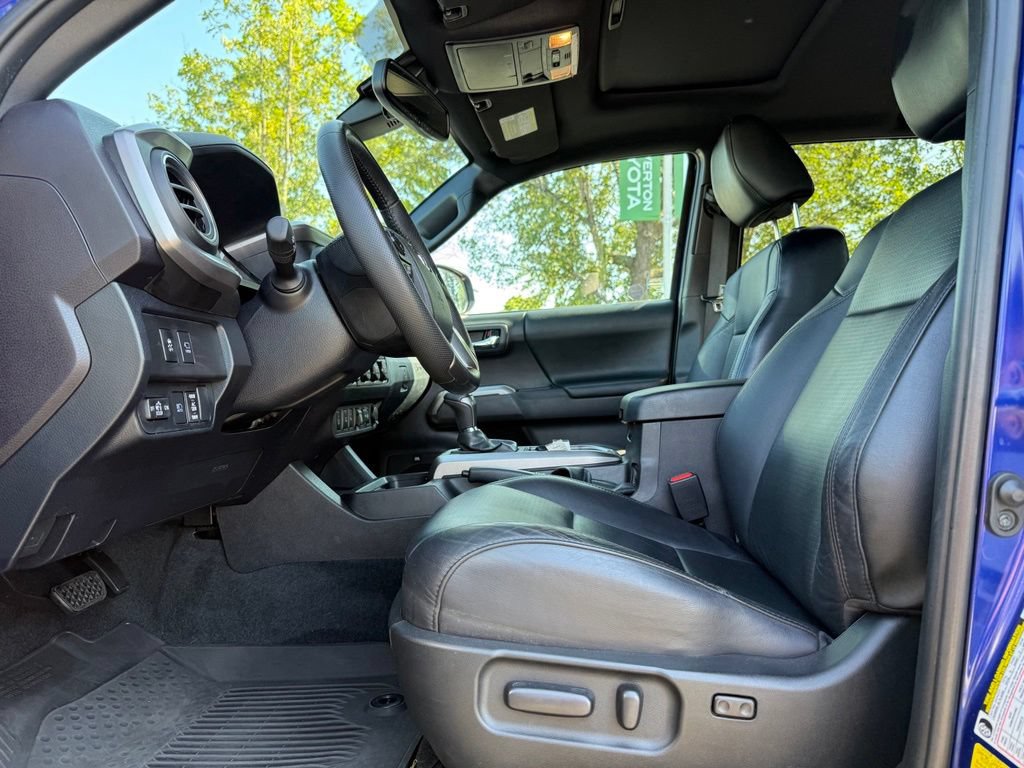 Certified 2023 Toyota Tacoma Limited AWD/4WD image 12