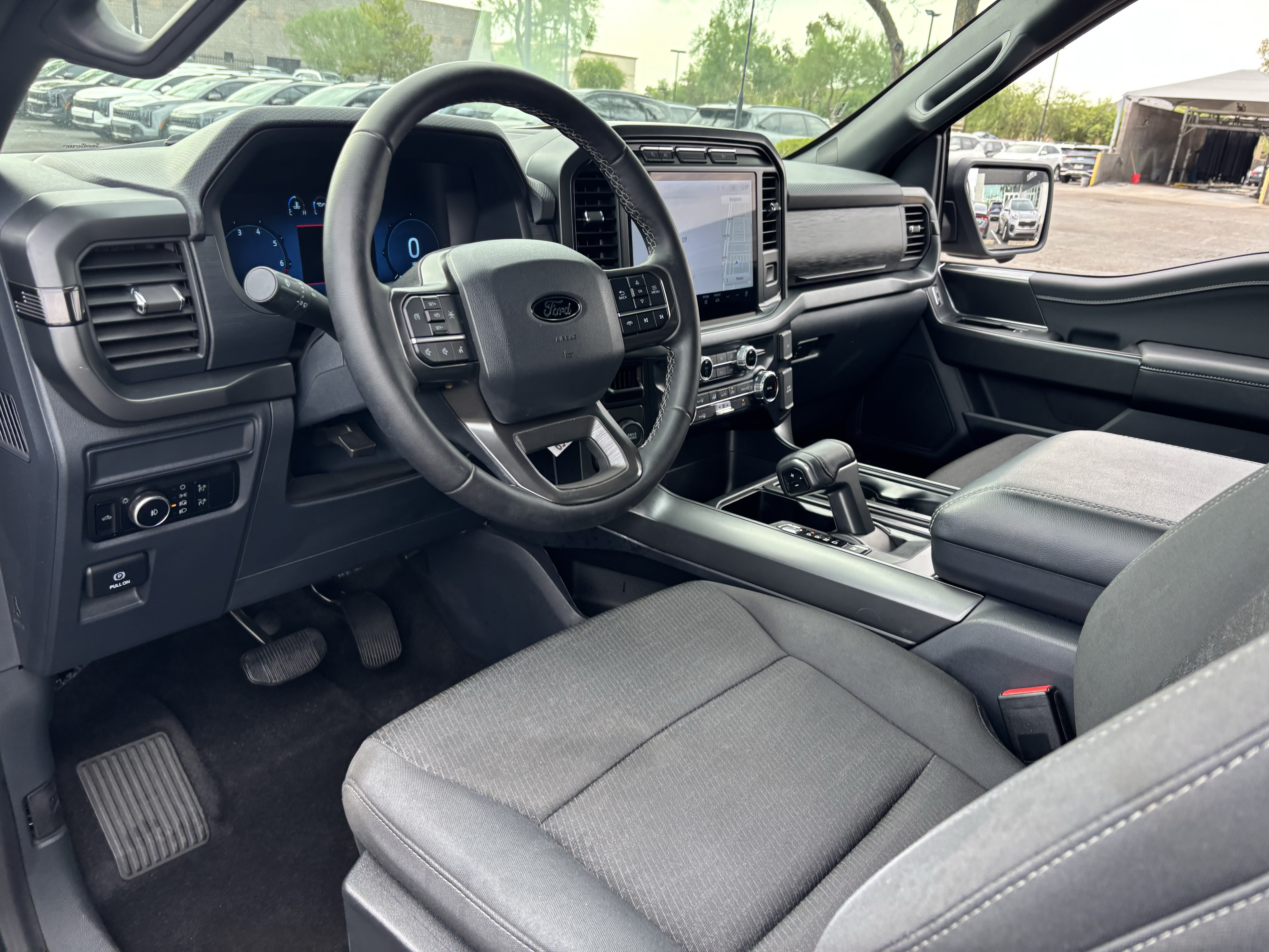 Used 2024 Ford F150 XLT w/ XLT Black Appearance Package RWD image 17