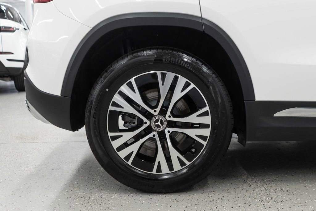 Used 2025 Mercedes-Benz GLA 250 4MATIC image 34