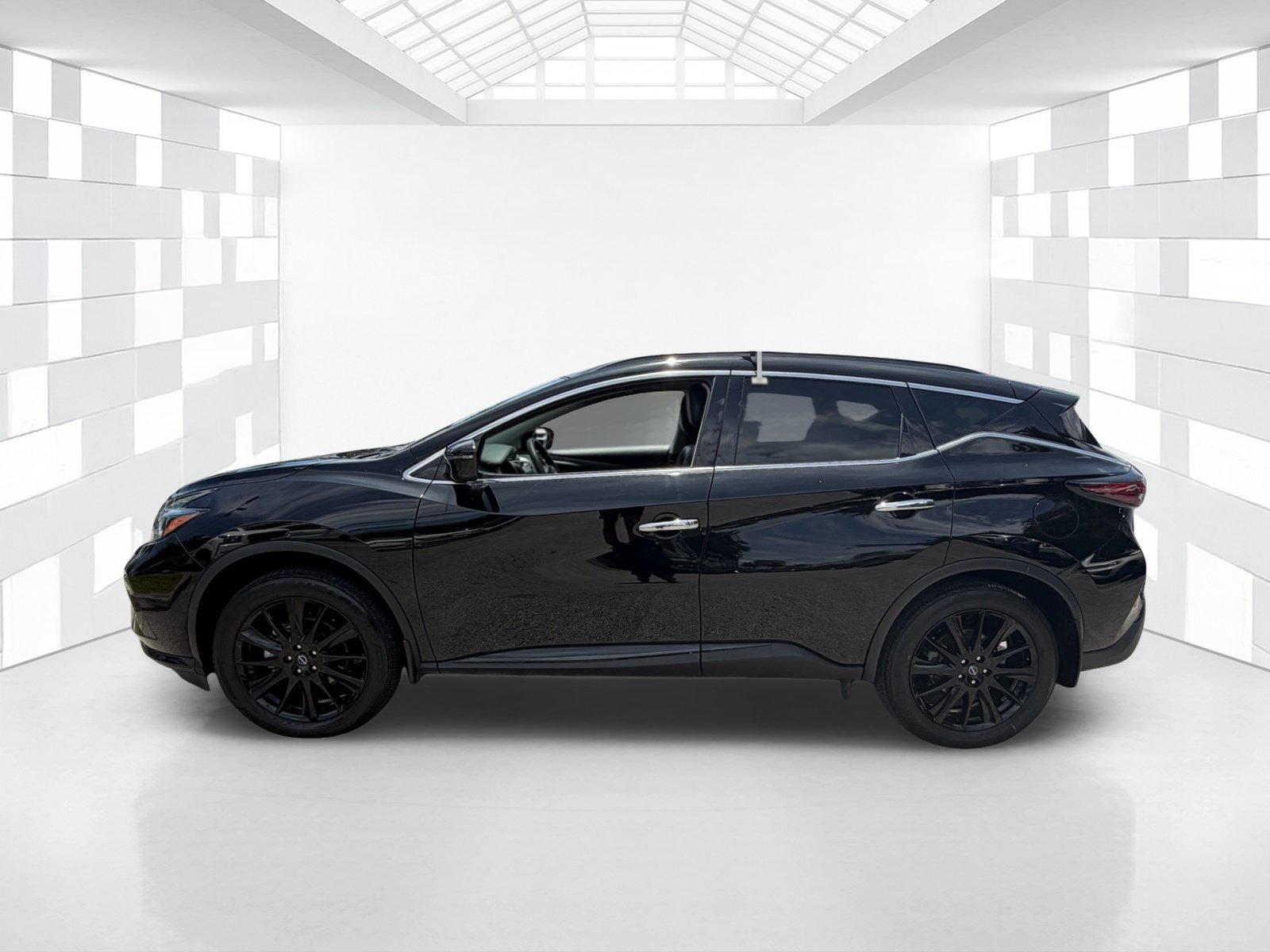 Used 2024 Nissan Murano SV w/ SV Midnight Edition Package FWD image 4