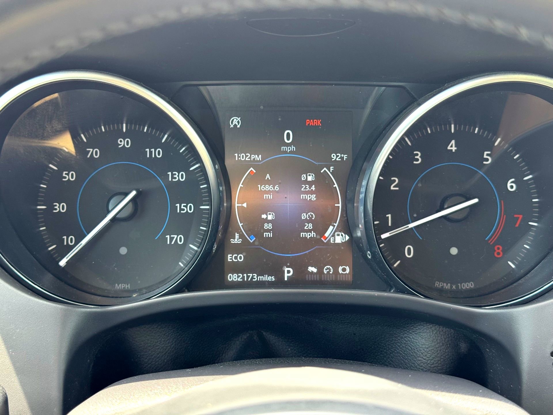 Used 2018 Jaguar F-PACE Premium AWD/4WD image 27
