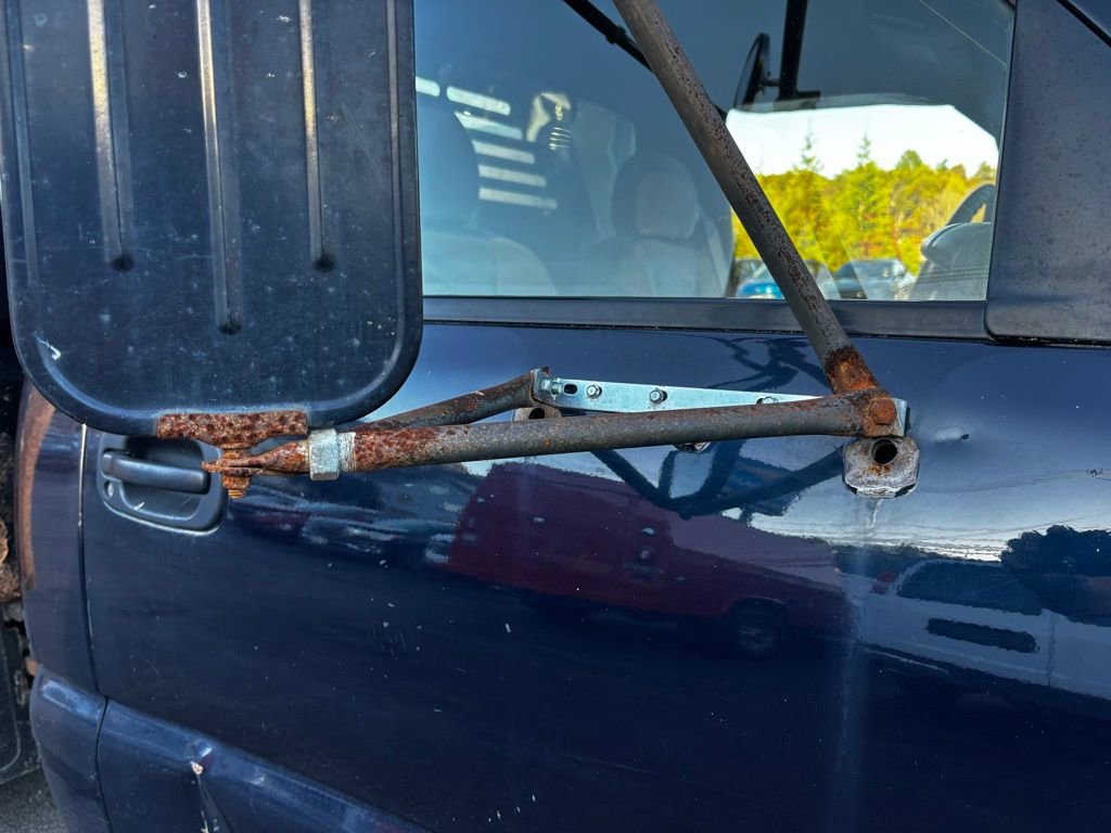 Used 2007 GMC Sierra 3500 SL w/ Heavy-Duty Power Package image 26