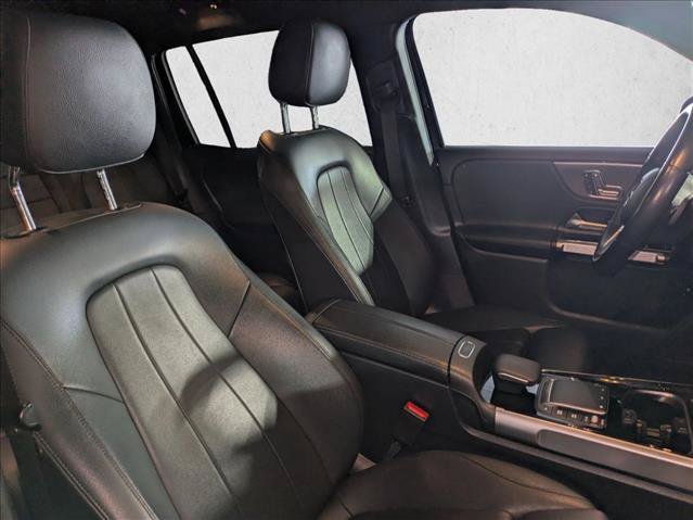 Used 2022 Mercedes-Benz GLB 250 image 22