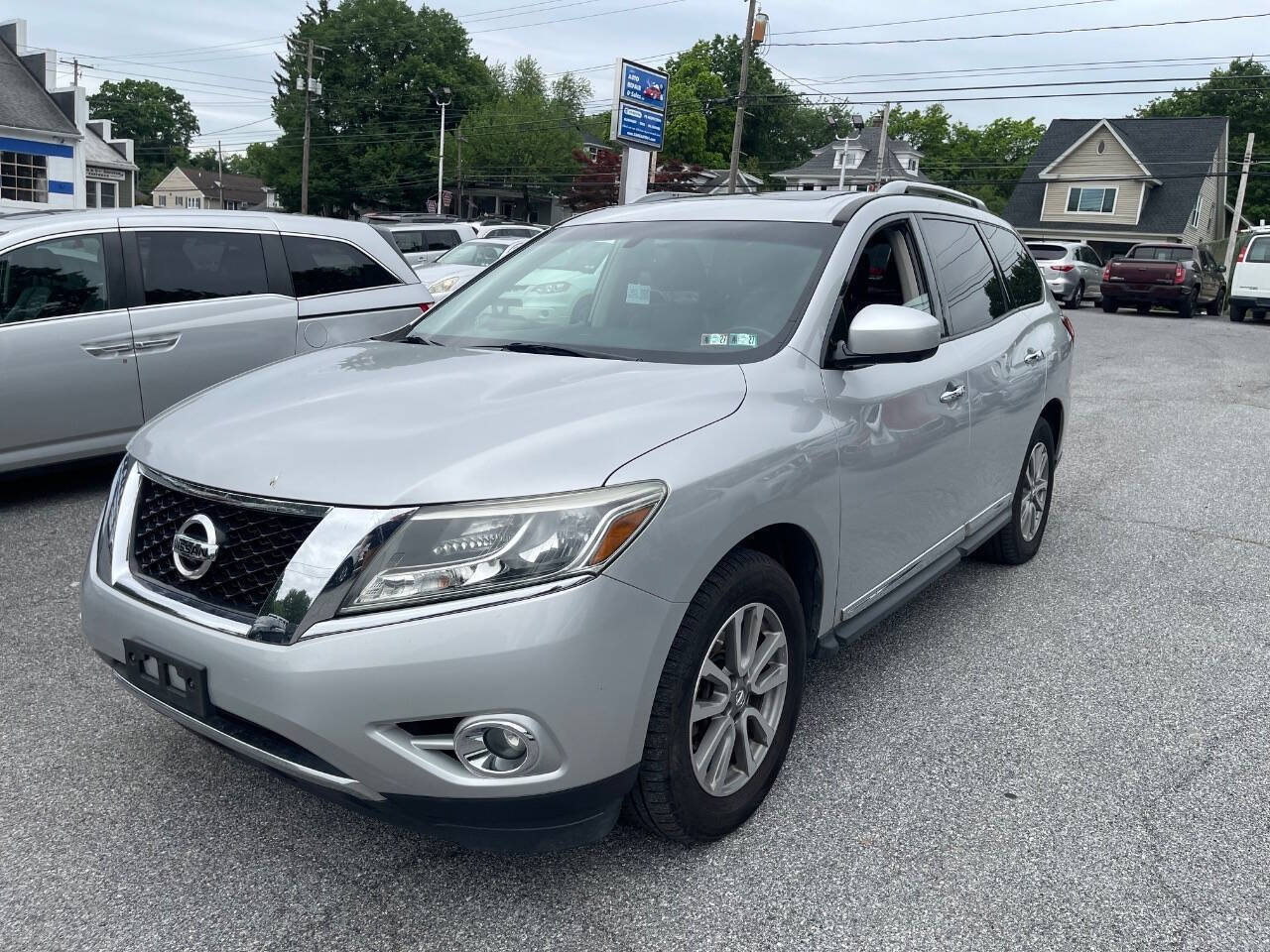 Used 2016 Nissan Pathfinder SL w/ SL Premium Package AWD/4WD image 33