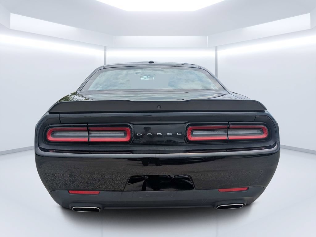 Used 2023 Dodge Challenger SXT RWD image 5