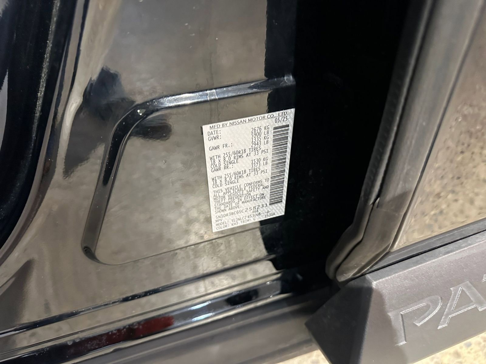 Used 2025 Nissan Pathfinder SV image 31