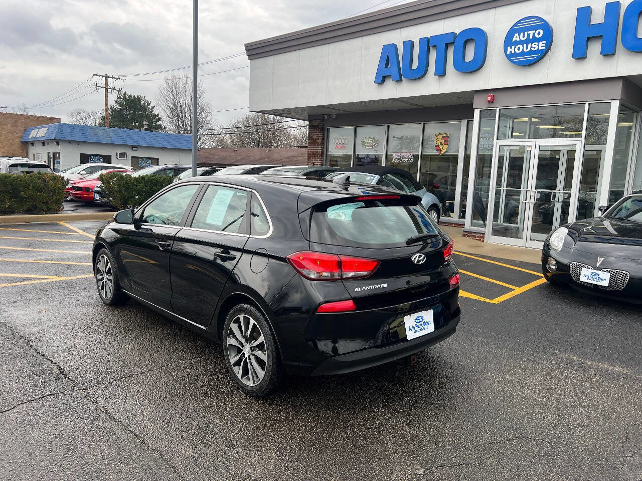 Used 2018 Hyundai Elantra GT w/ Style Package 02 FWD image 11