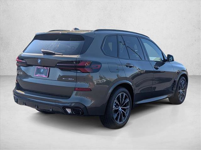New 2026 BMW X5 xDrive50e w/ M Sport Package AWD/4WD image 5