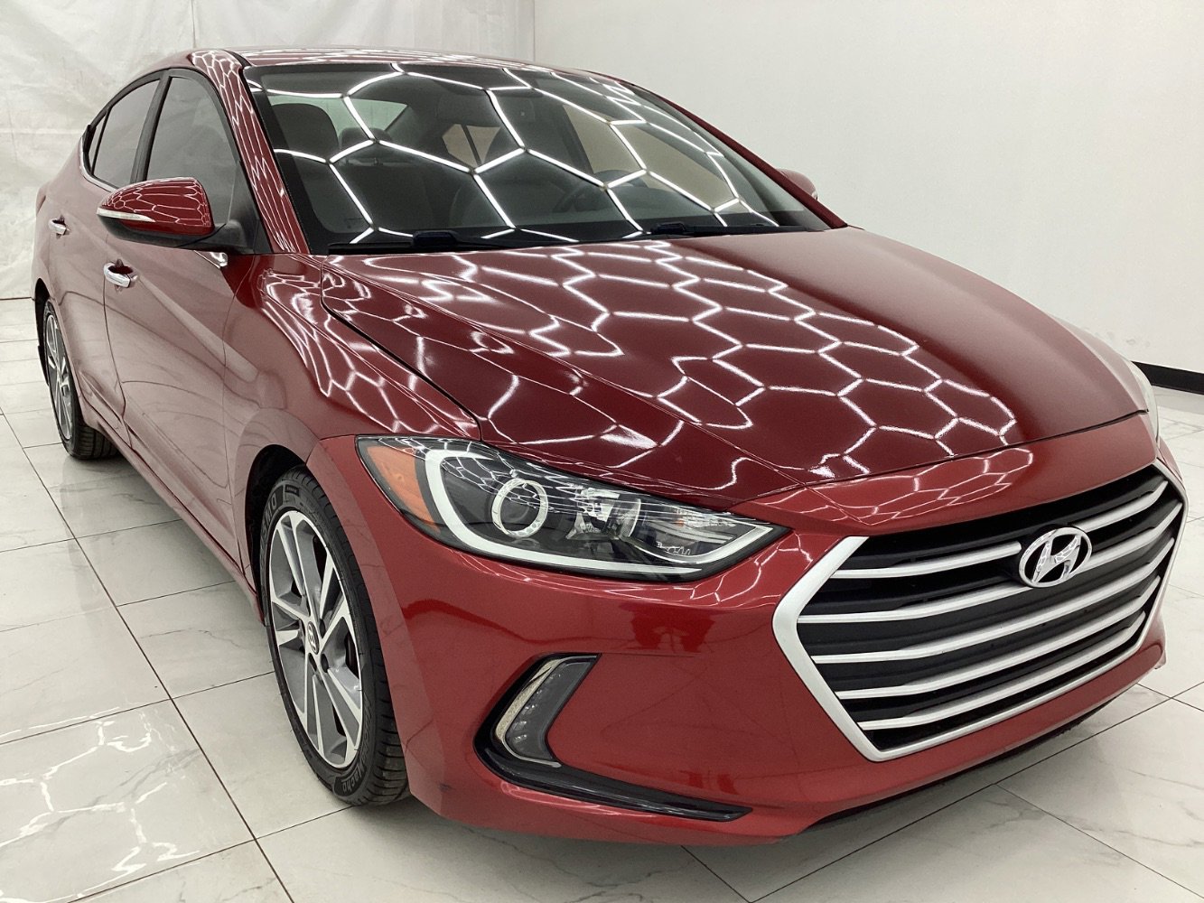 Used 2017 Hyundai Elantra Limited image 3