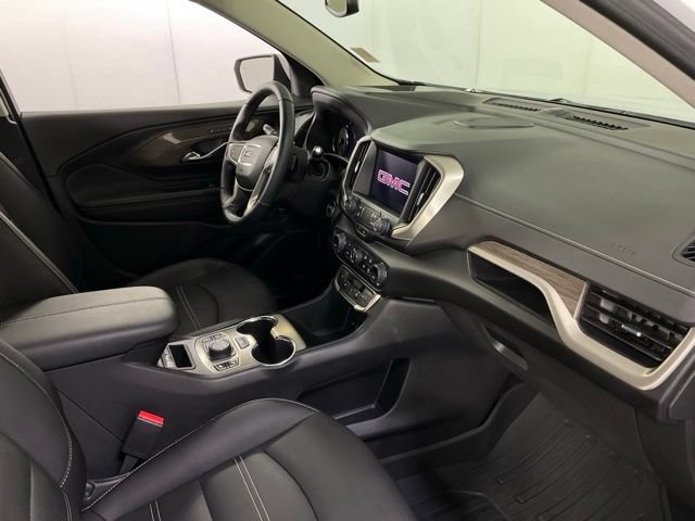 Used 2023 GMC Terrain Denali w/ LPO, Floor Liner Package AWD/4WD image 35