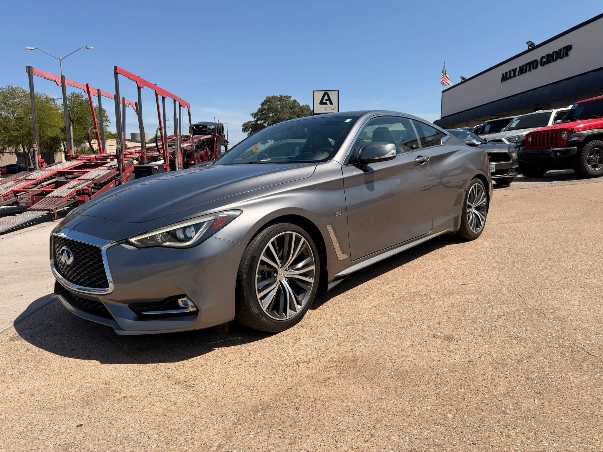 Used 2017 INFINITI Q60 3.0t w/ Premium Plus Package 3.0T RWD image 1