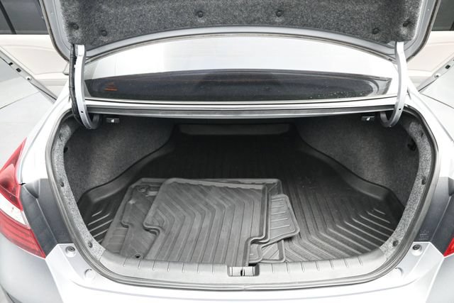 Used 2017 Honda Accord EX image 17