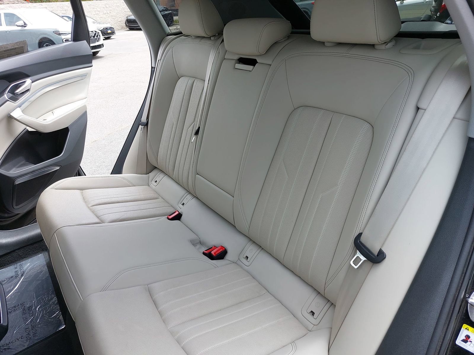 Used 2024 Audi Q8 e-tron Premium Plus w/ Premium Plus Package AWD/4WD image 14