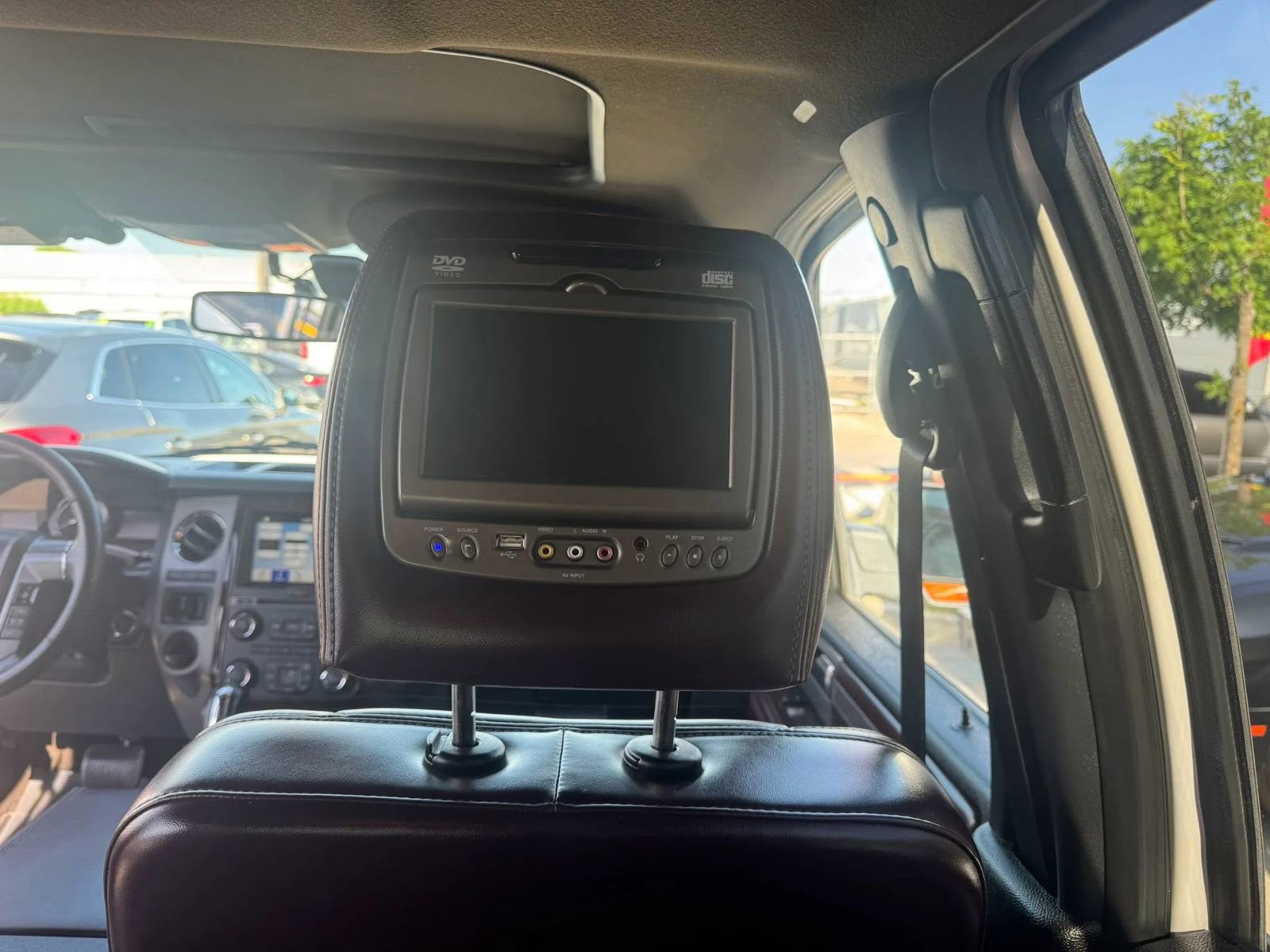 Used 2017 Ford Expedition Platinum RWD image 20