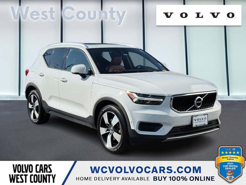 Used 2019 Volvo XC40 T5 Momentum AWD/4WD image 1