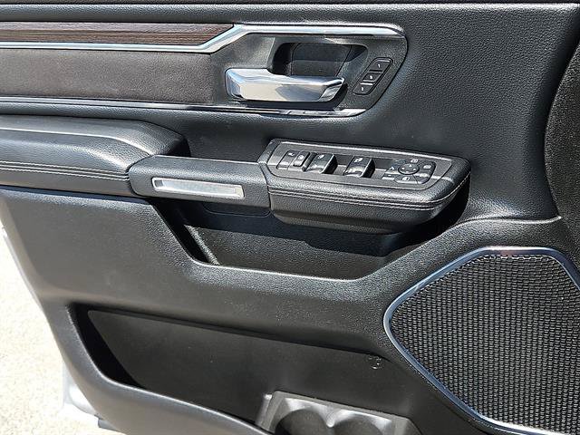 Used 2025 RAM 1500 Laramie w/ Sport Appearance Package AWD/4WD image 13