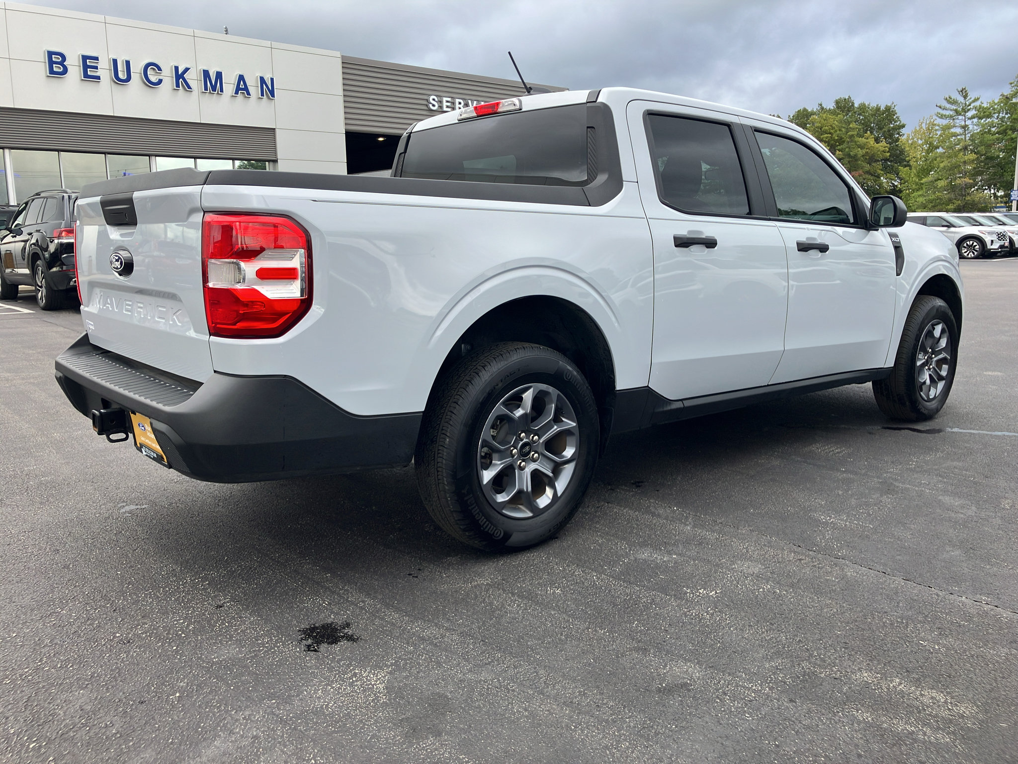Used 2025 Ford Maverick XLT w/ Equipment Group 302A AWD/4WD image 8