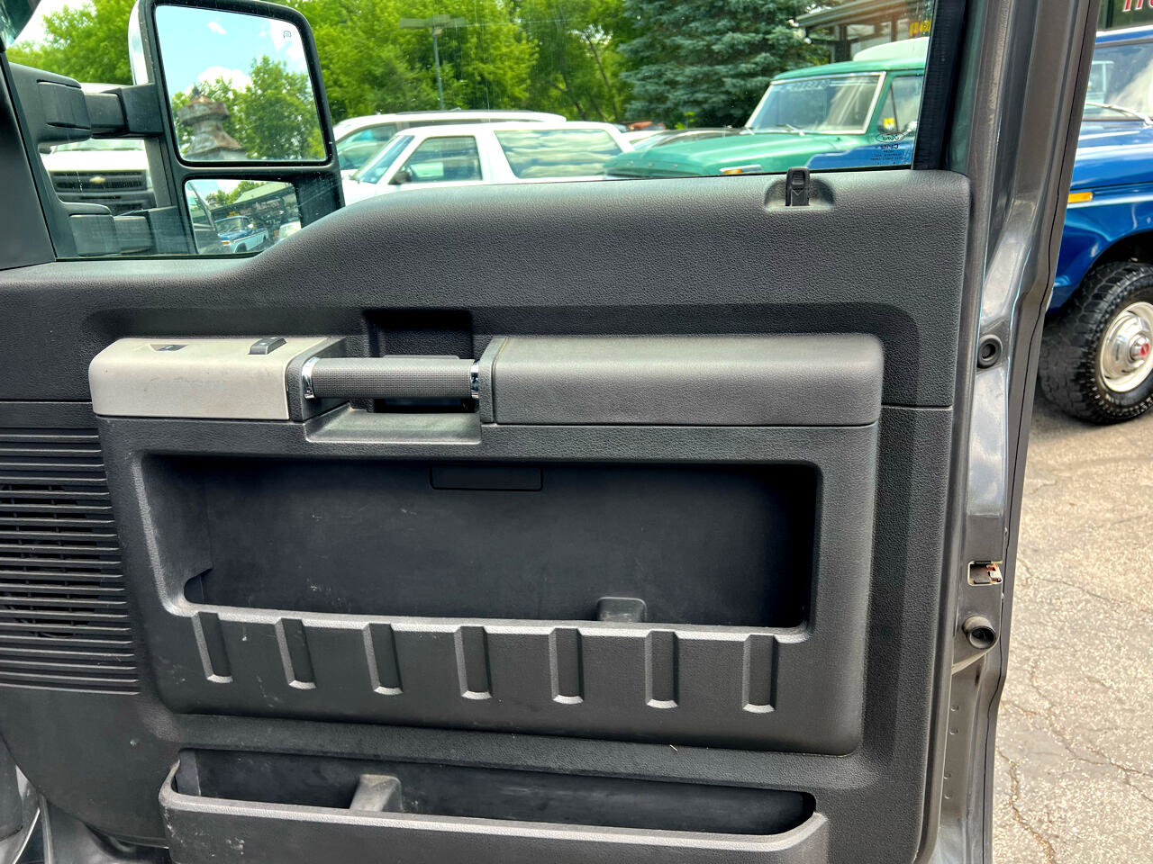 Used 2013 Ford F350 Lariat w/ Chrome Pkg image 16